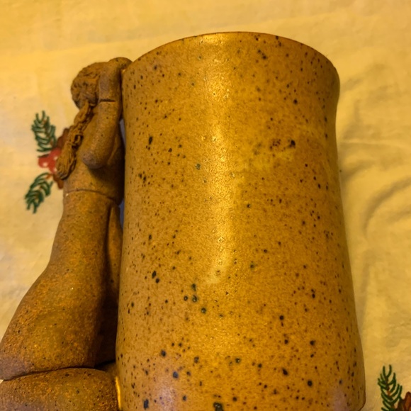 A Milne Pottery Collector’s Mug - Picture 3 of 5